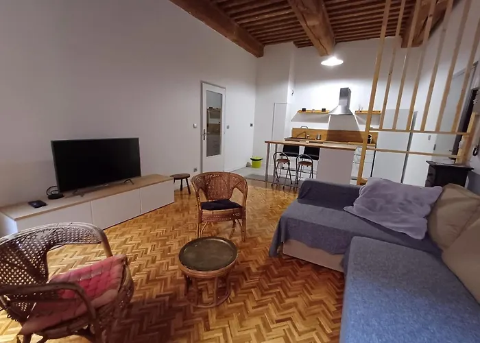 Old Town - Vieux -50 M2 Flat