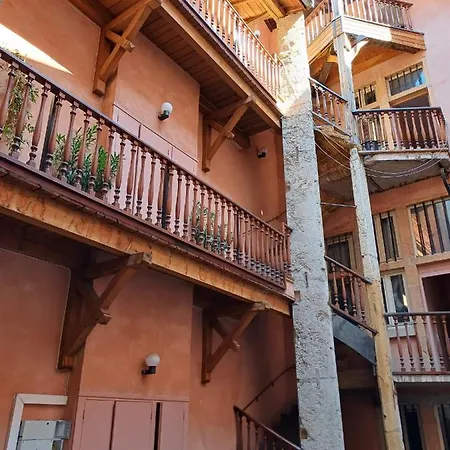 Old Town - Vieux -50 M2 Flat Apartment